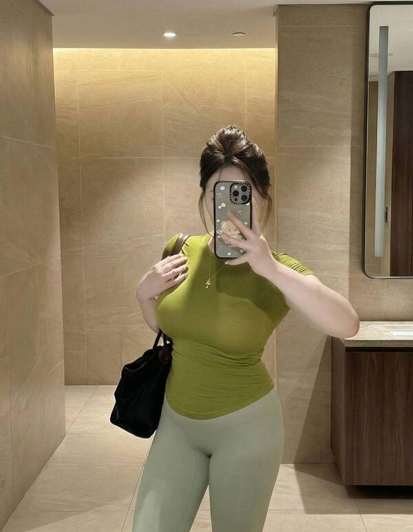 Gái việt khoe vú 15