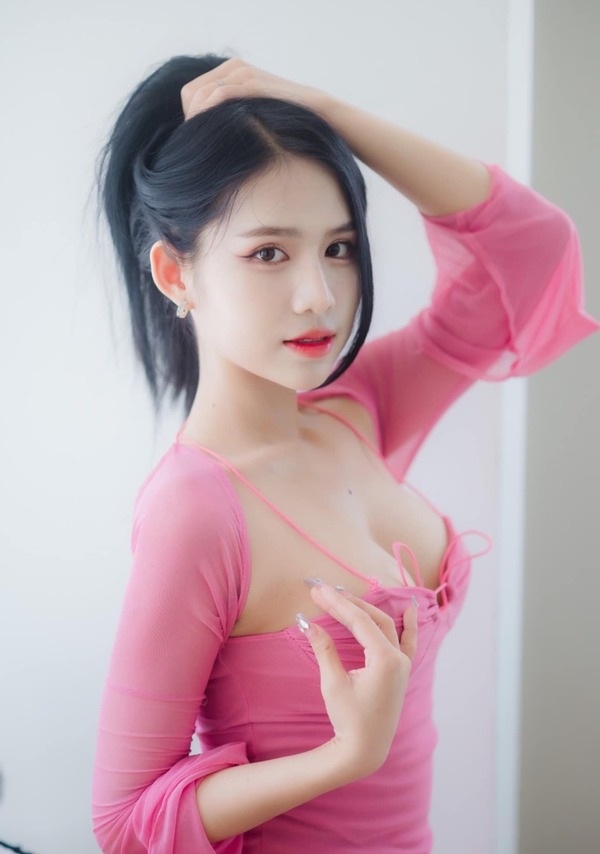 Gái việt khoe vú 26