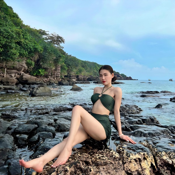 gái xinh cởi mở 26