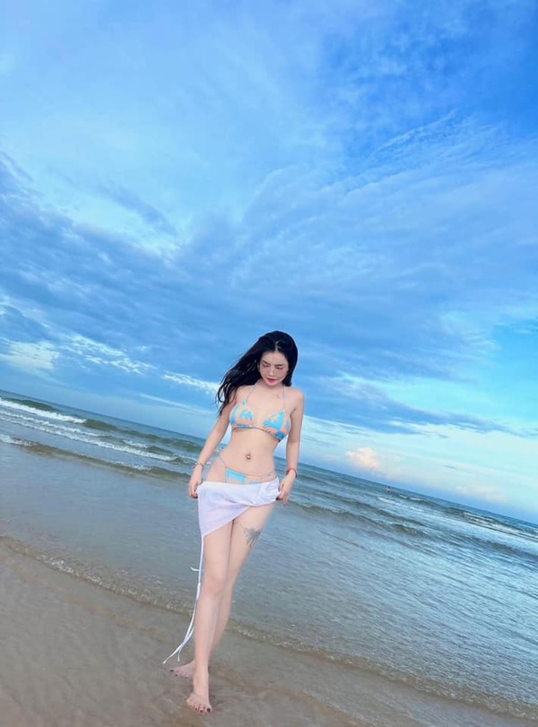 gái xinh cởi mở 33