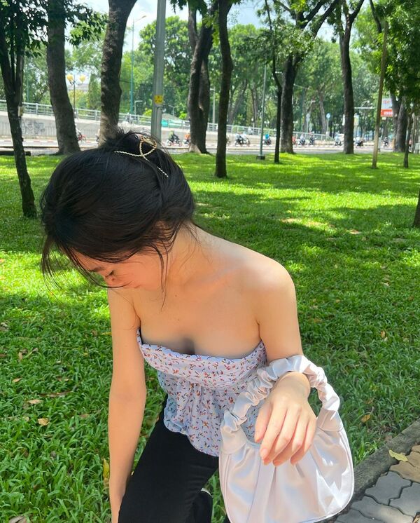 gái xinh ngực khủng 7